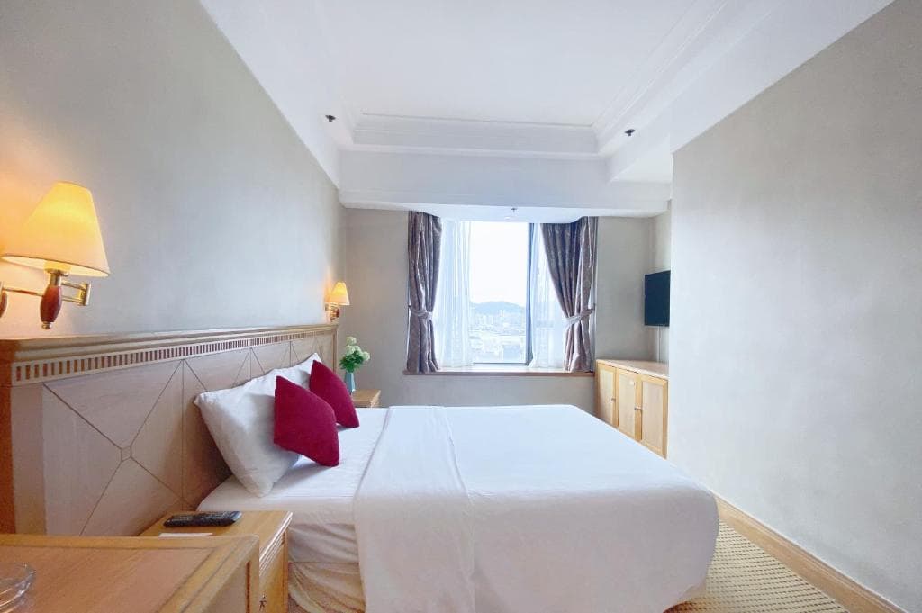 Ramada by Wyndham Hong Kong Grand View - 16