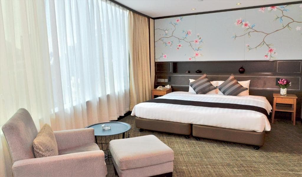 South Pacific Hotel - 2