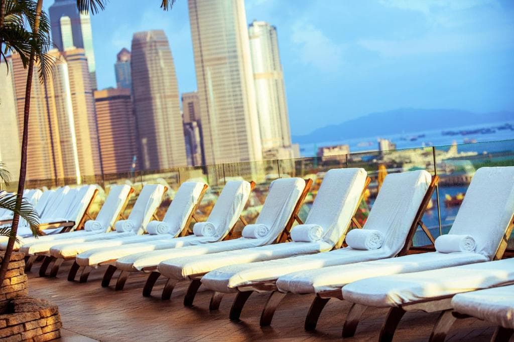 Renaissance Hong Kong Harbour View Hotel - 8