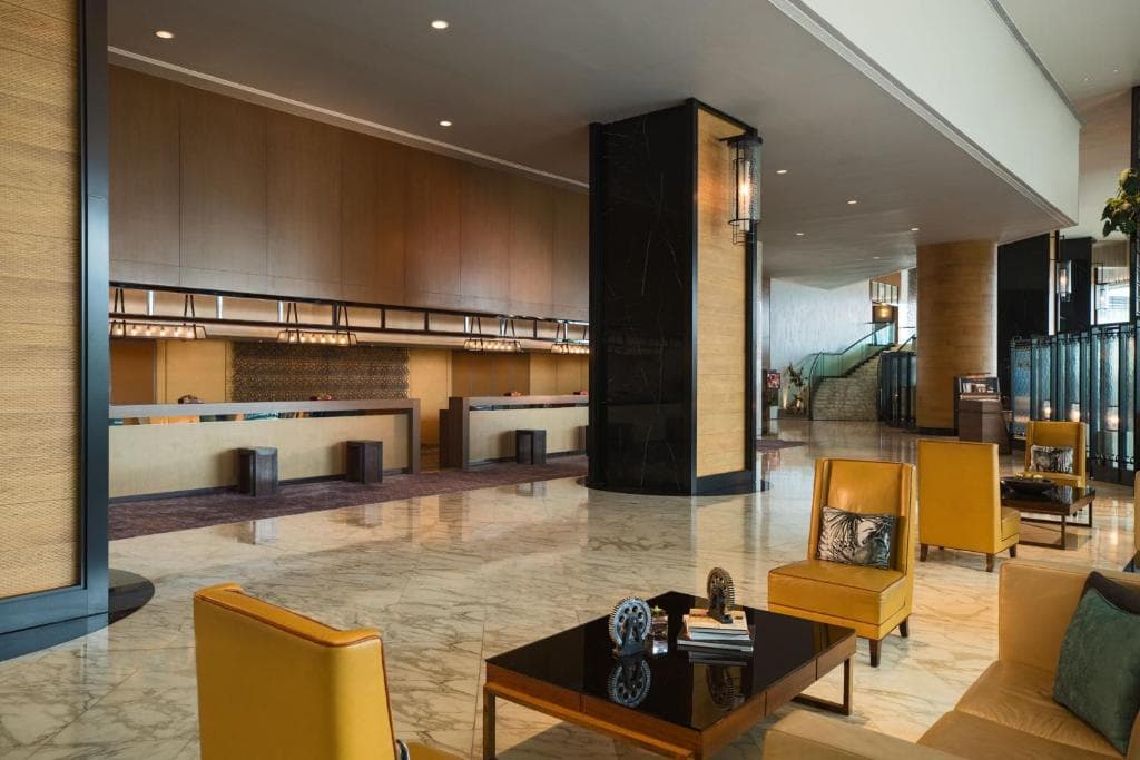Renaissance Hong Kong Harbour View Hotel - 17