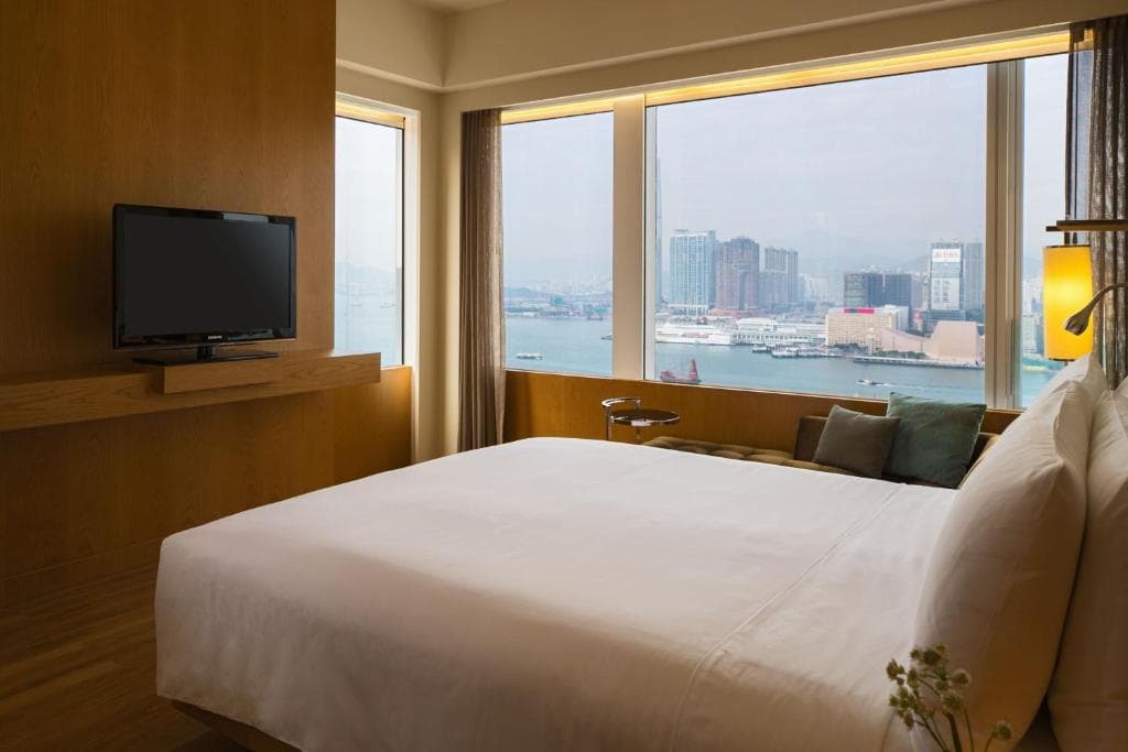 Renaissance Hong Kong Harbour View Hotel - 23