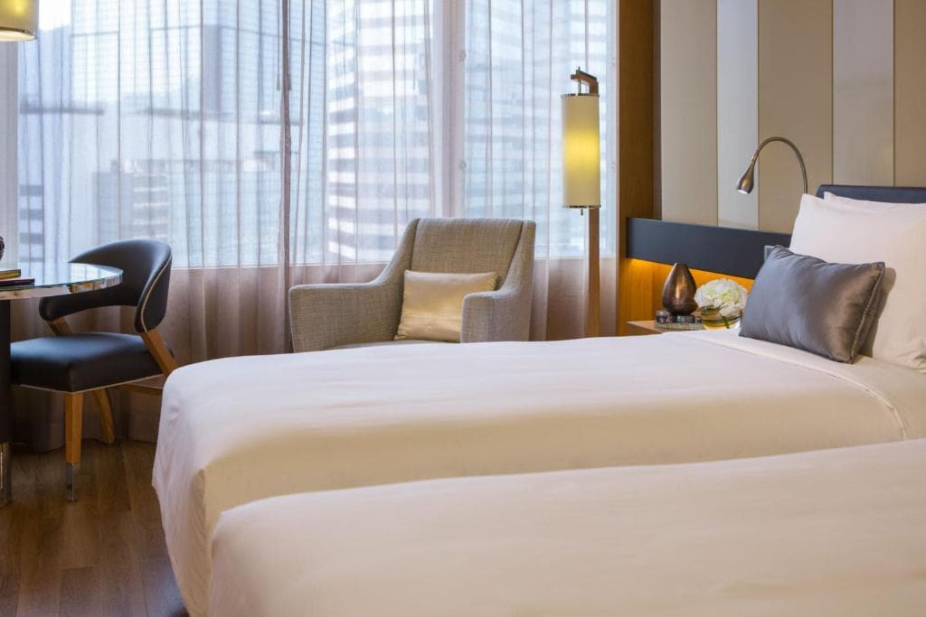 Renaissance Hong Kong Harbour View Hotel - 36