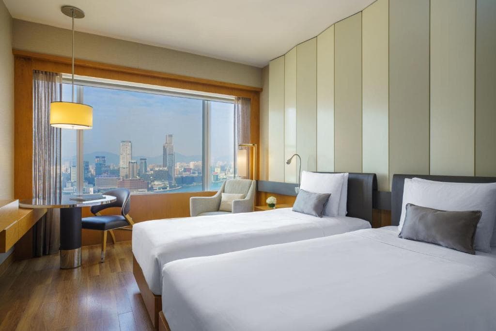 Renaissance Hong Kong Harbour View Hotel - 38