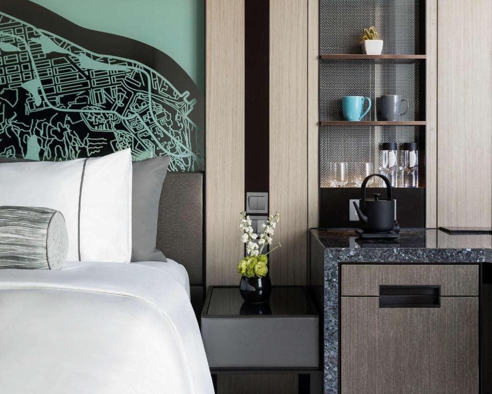 Hyatt Centric Victoria Harbour Hong Kong - 18
