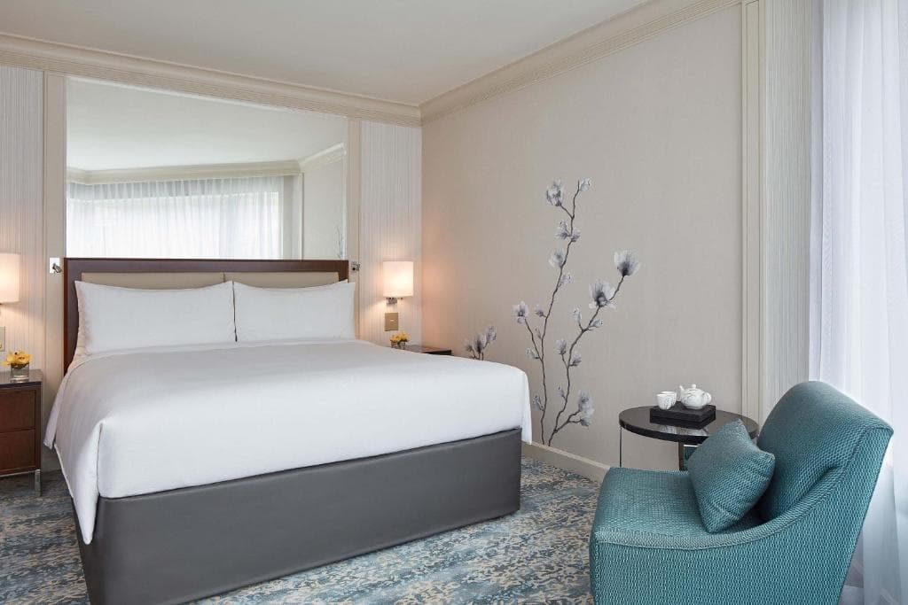 JW Marriott Hotel Hong Kong - 4
