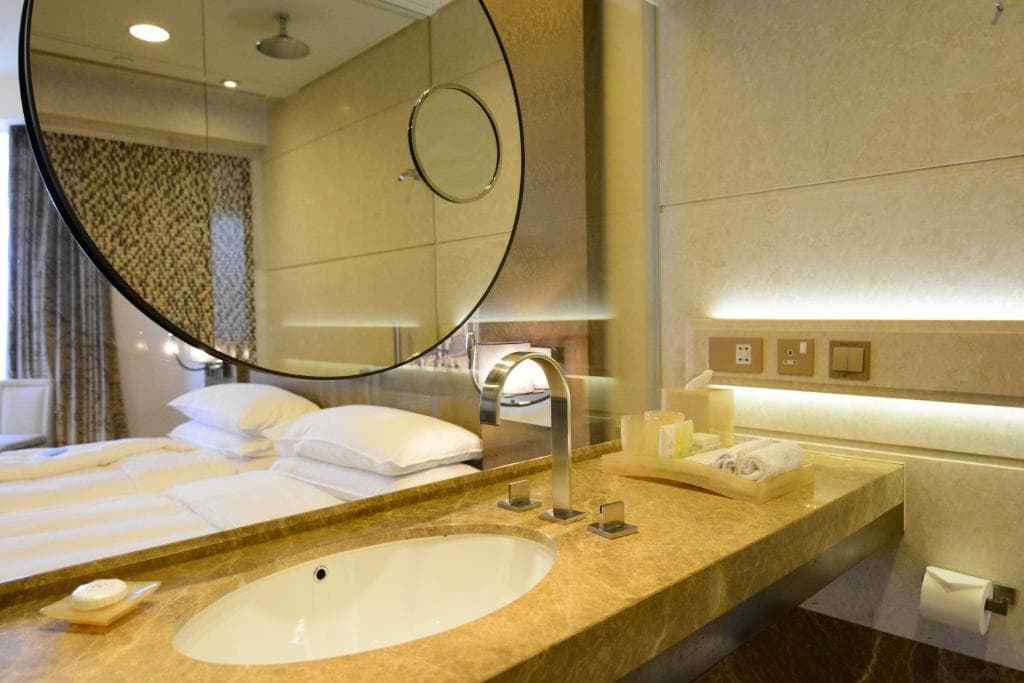Harbour Grand Hong Kong - 3