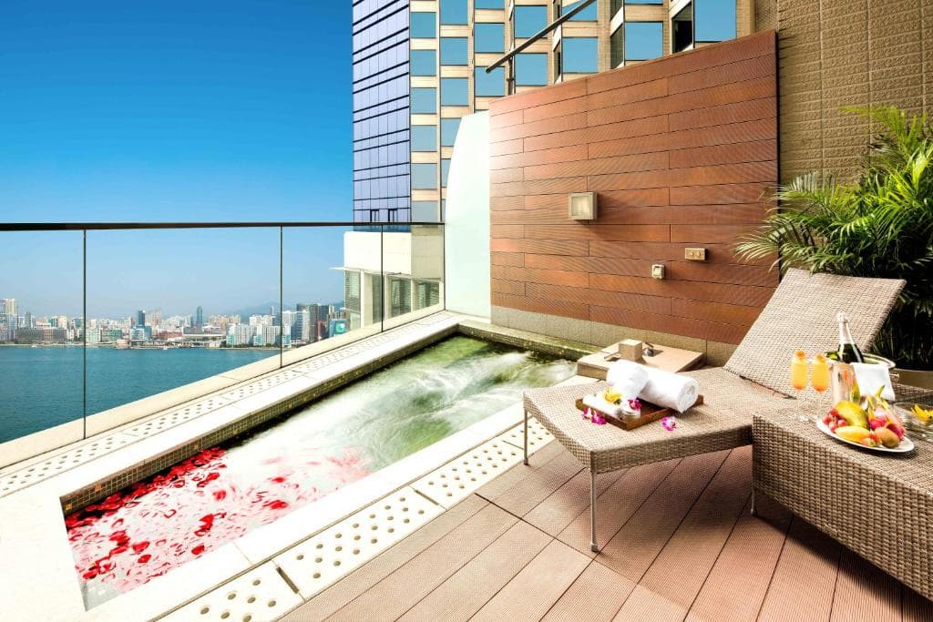 Harbour Grand Hong Kong - 17