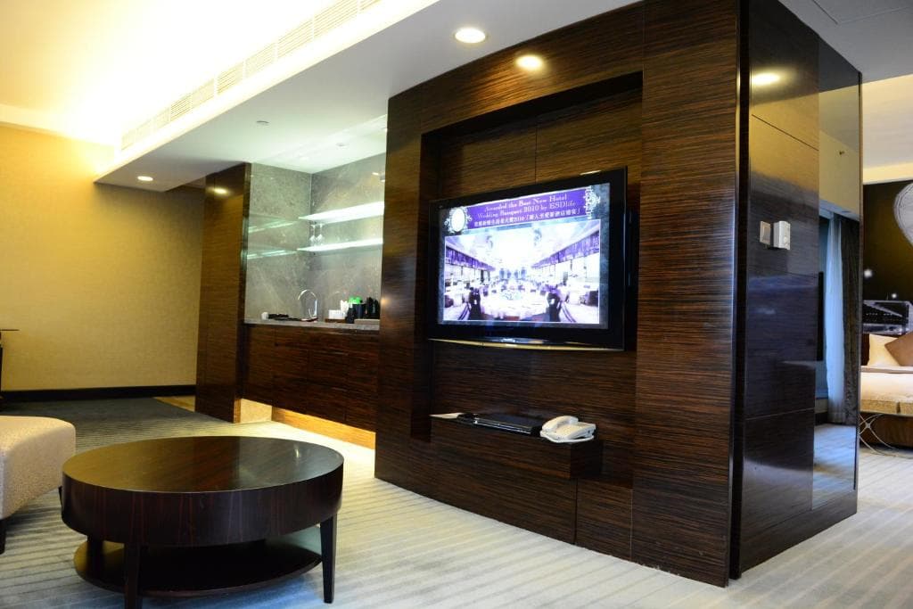 Harbour Grand Hong Kong - 41