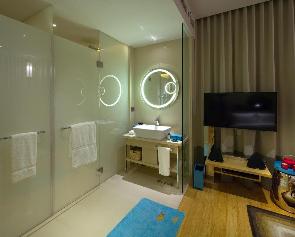 Hotel Indigo Hong Kong Island, an IHG Hotel - 3