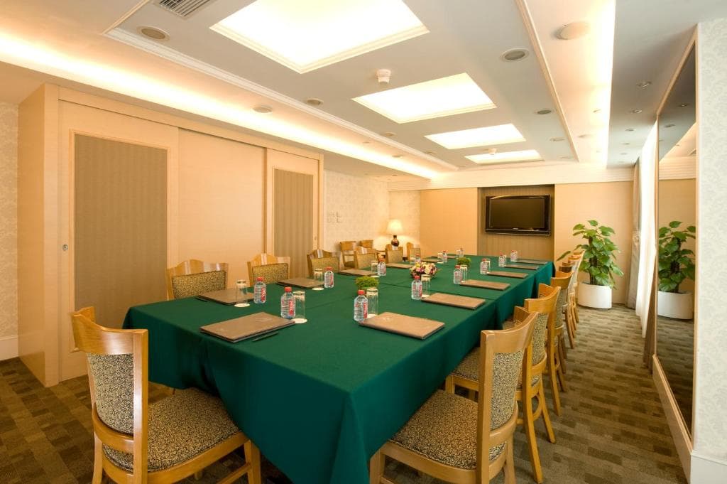 Bishop Lei International House - 7