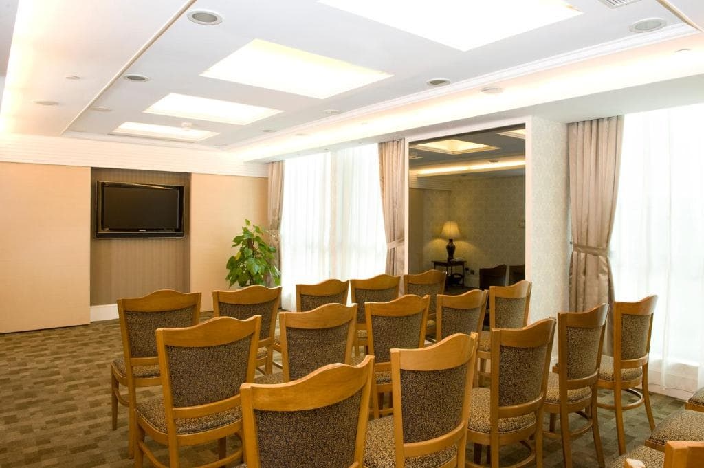 Bishop Lei International House - 36
