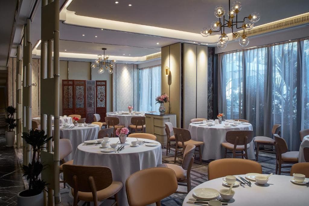 The Emperor Hotel - 4