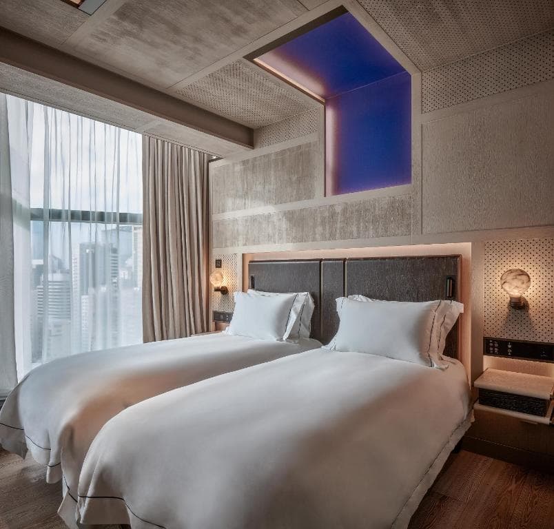 The Emperor Hotel - 17
