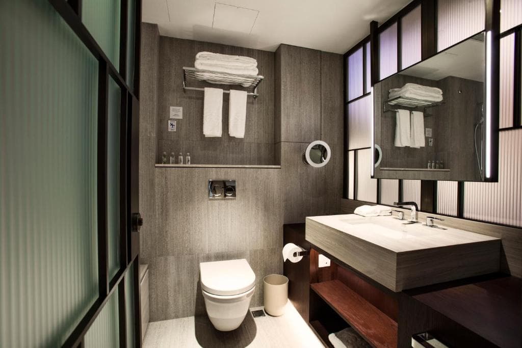 The Emperor Hotel - 27