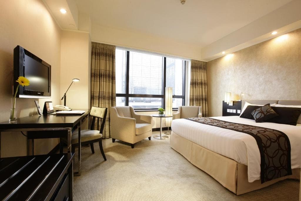 Gloucester Luk Kwok Hong Kong - 20