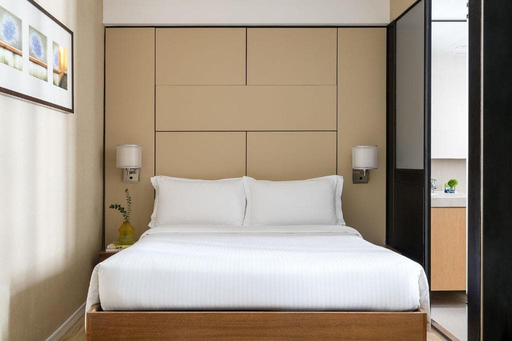 YING'nFLO, Hong Kong, Wan Chai - 23