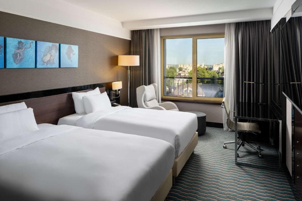 Radisson Blu Leogrand Hotel - 2
