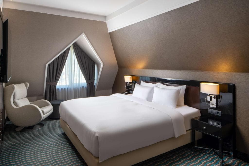 Radisson Blu Leogrand Hotel - 18