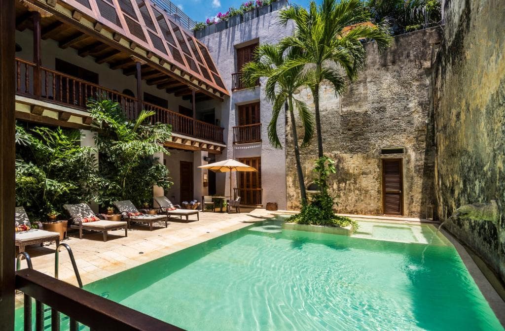 Ananda Hotel Boutique - 2
