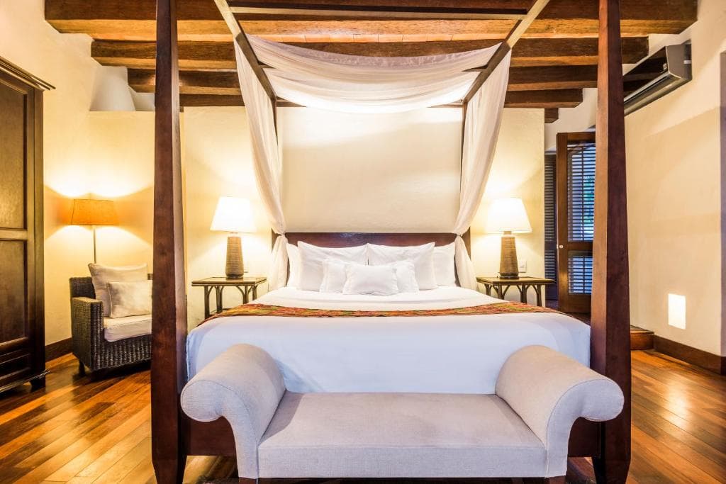 Ananda Hotel Boutique - 14