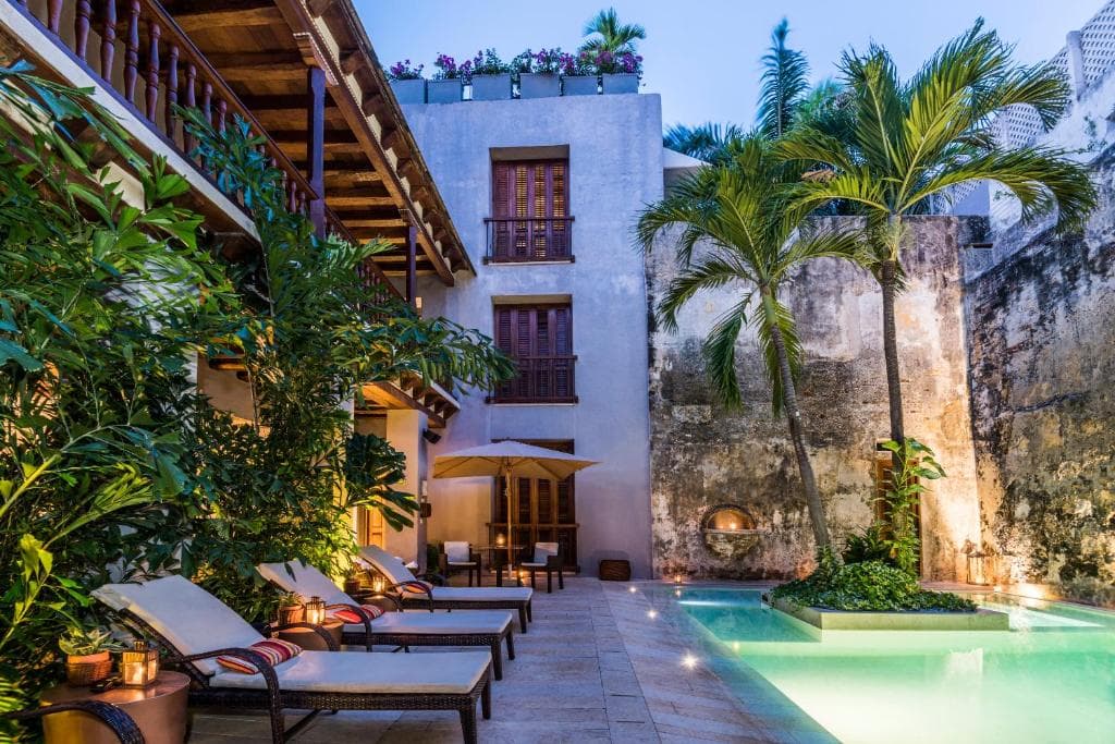 Ananda Hotel Boutique - 23