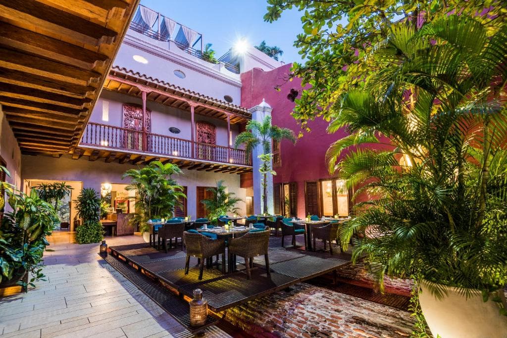 Ananda Hotel Boutique - 29