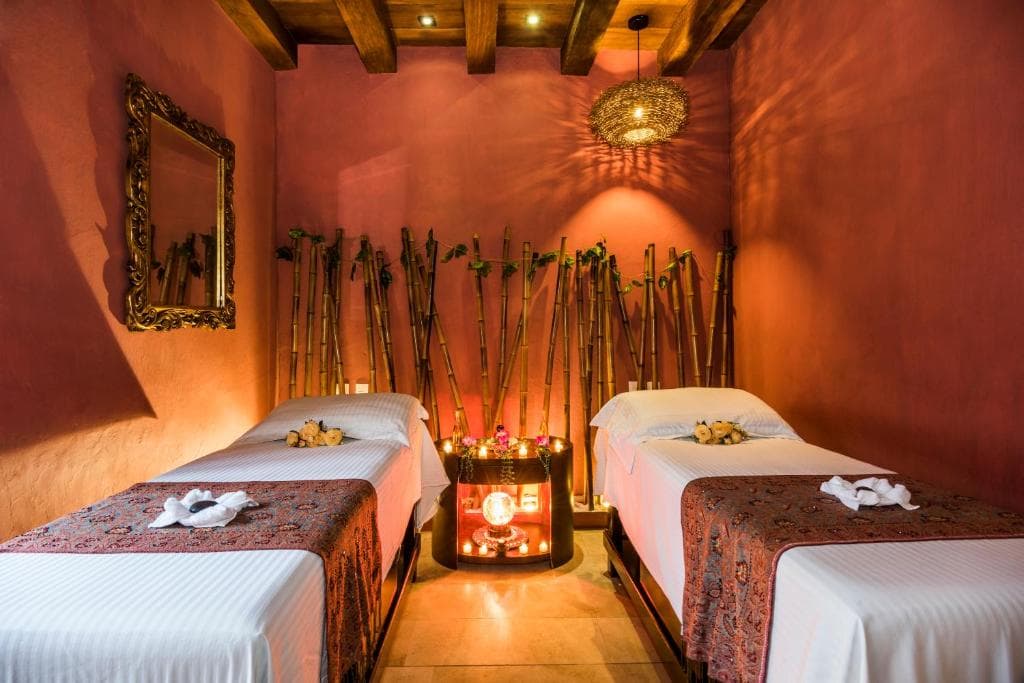 Ananda Hotel Boutique - 32