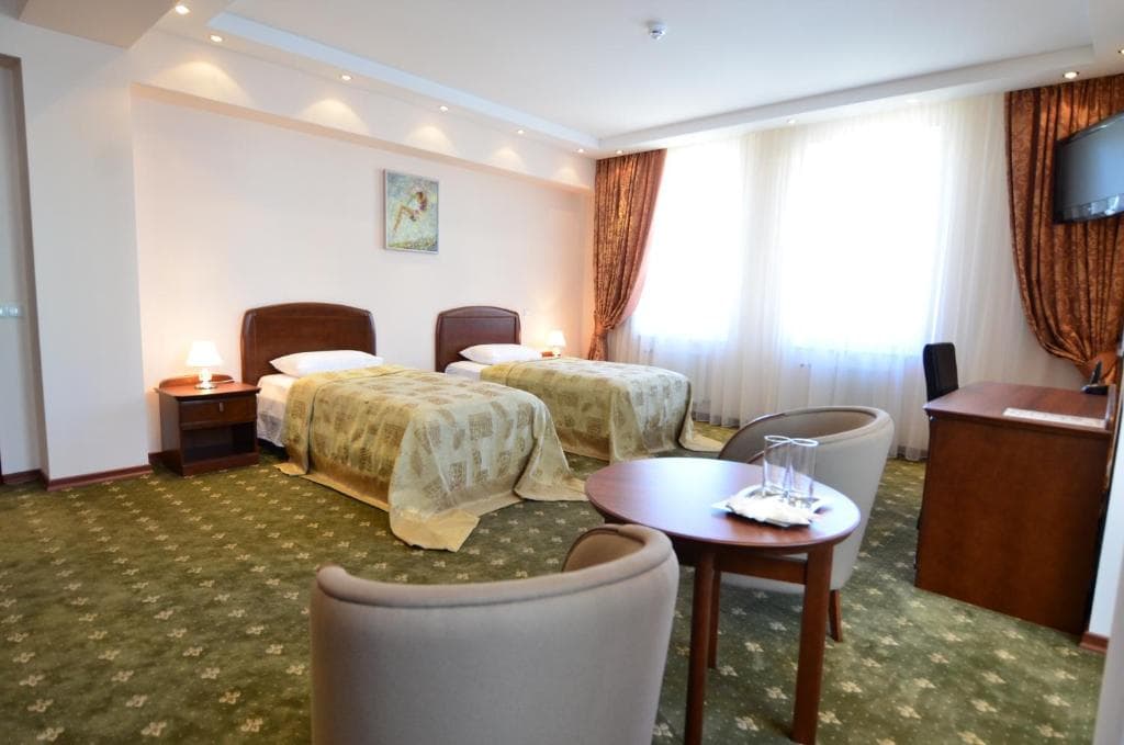 Platinum Hotel - 4