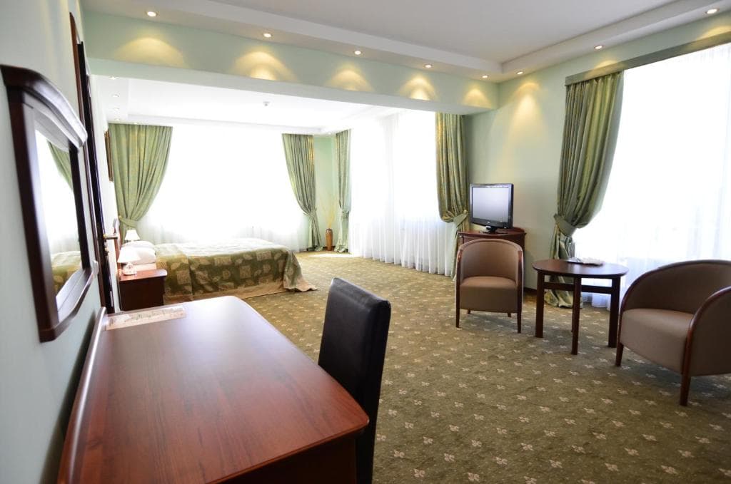 Platinum Hotel - 8