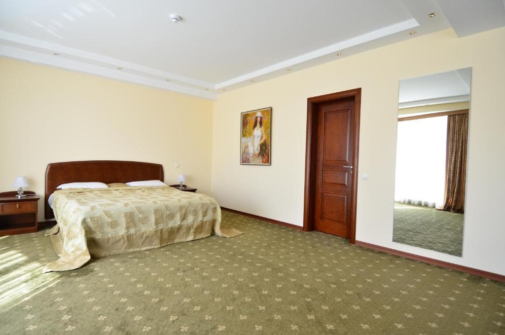 Platinum Hotel - 9