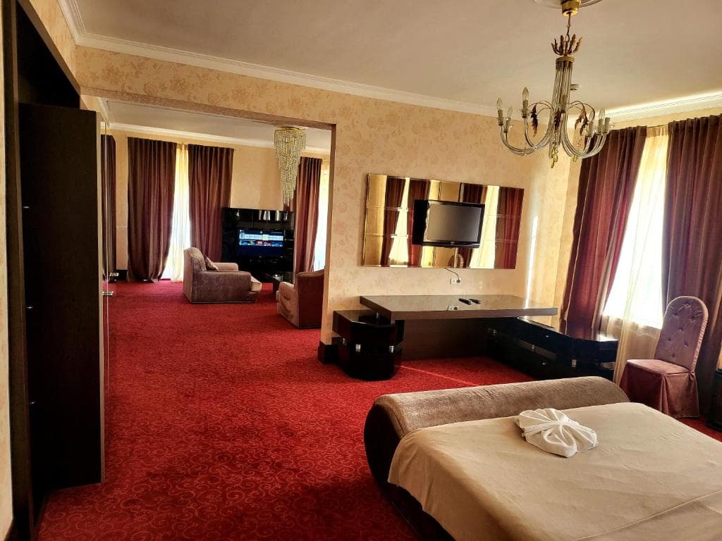 Maxim Pasha Hotel - 2