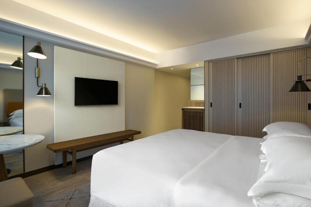 Sheraton Hong Kong Hotel & Towers - 35