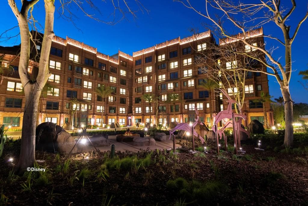 Disney Explorers Lodge - 8