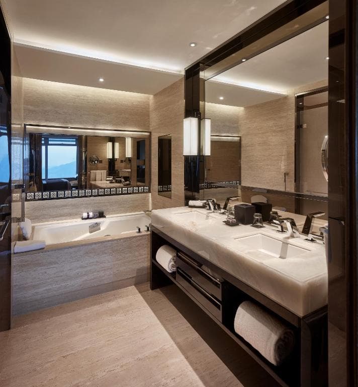 The Ritz-Carlton Hong Kong - 15