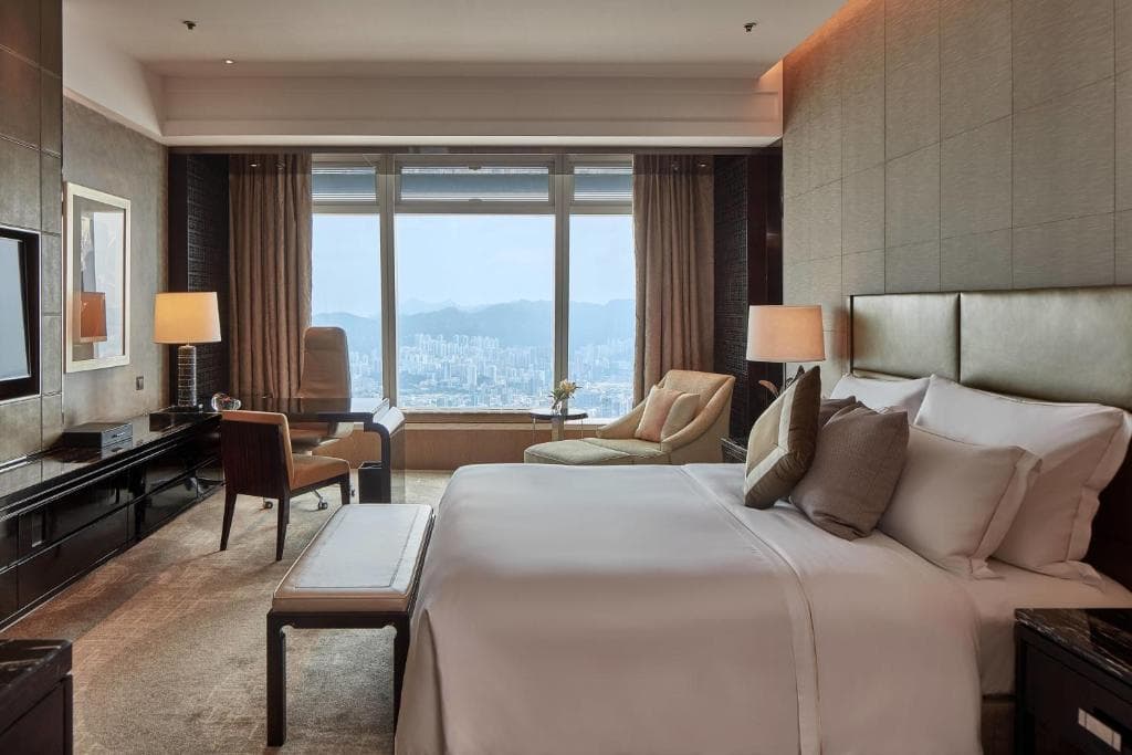 The Ritz-Carlton Hong Kong - 33