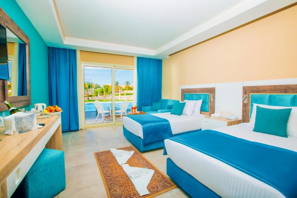 Hotel Titanic Beach - 3