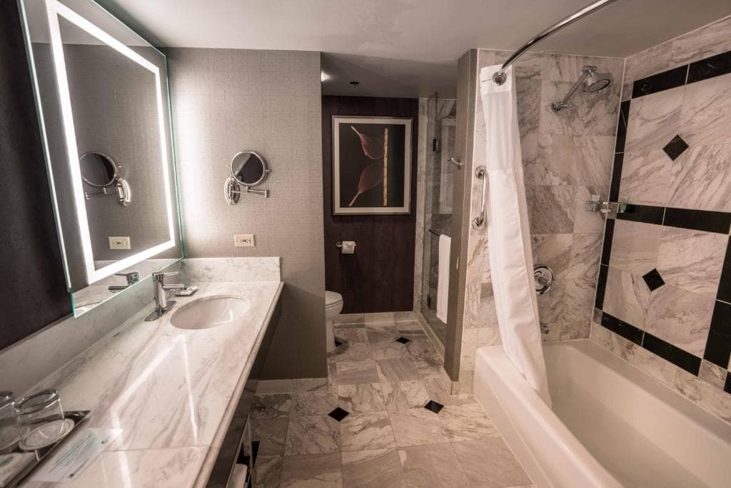 MGM Grand Hotel & Casino - 33
