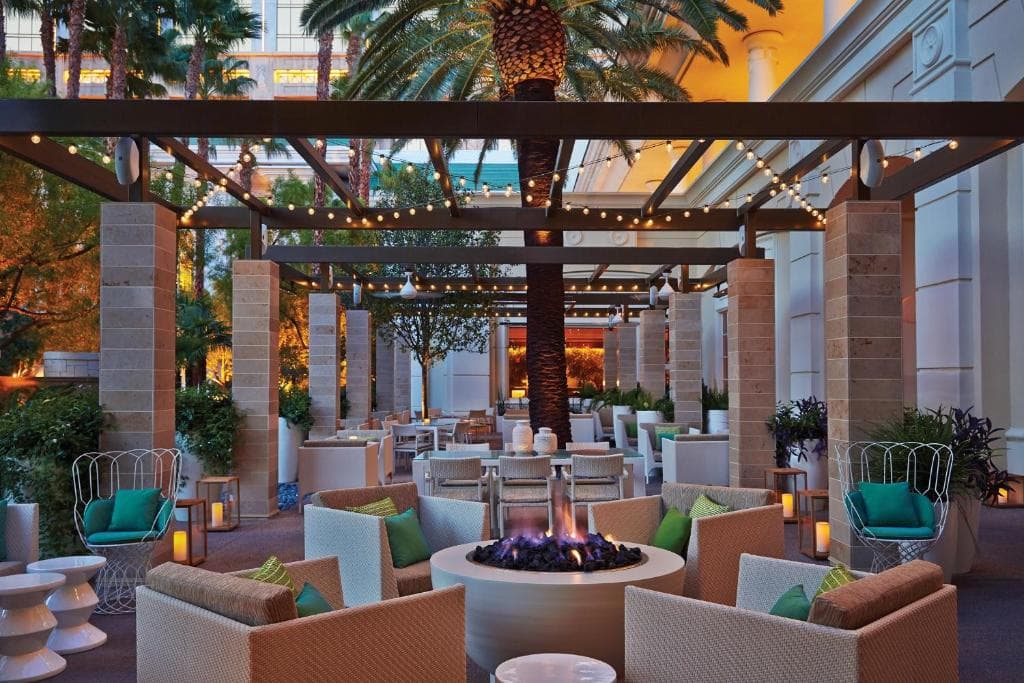 Four Seasons Hotel Las Vegas - 8