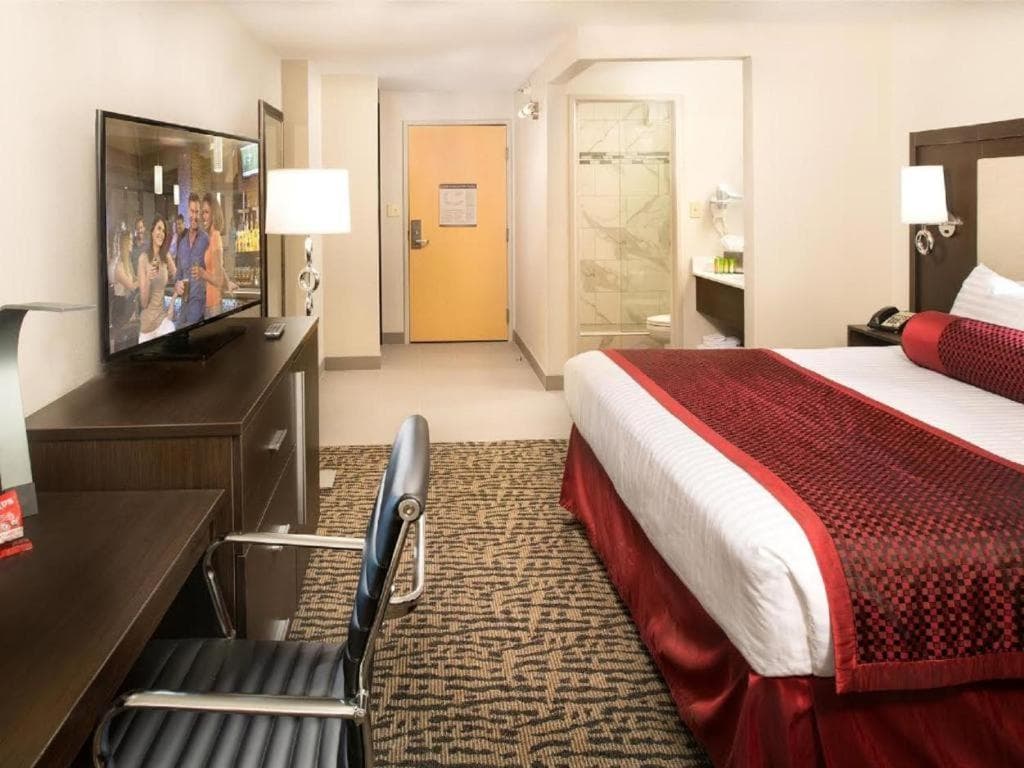 The STRAT Hotel, Casino & Tower - 23