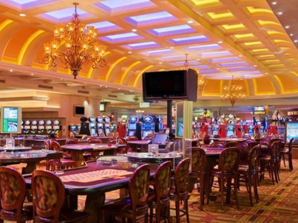 Suncoast Hotel and Casino - 4