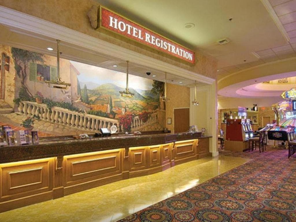Suncoast Hotel and Casino - 11