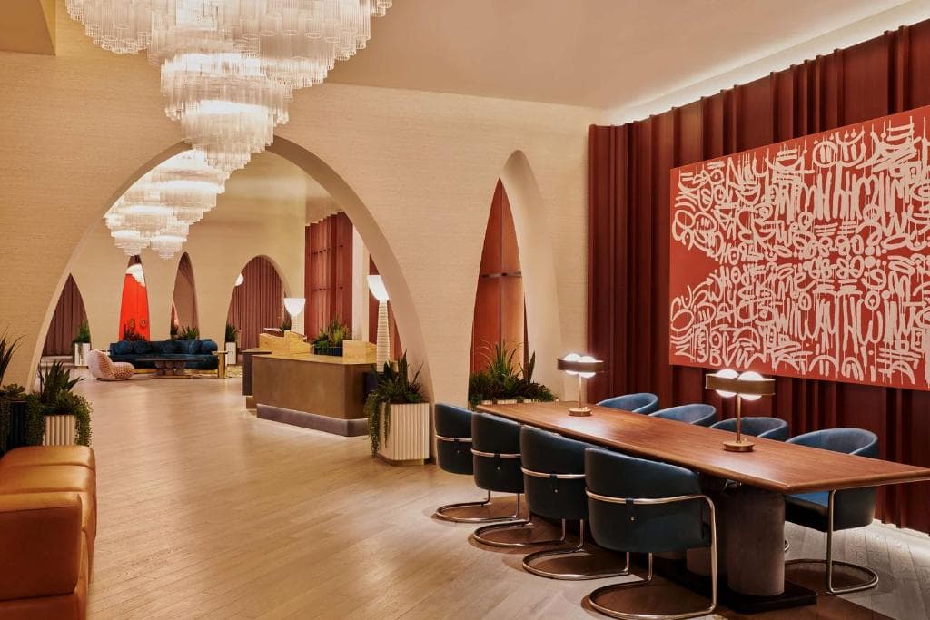Virgin Hotels Las Vegas, Curio Collection by Hilton - 3