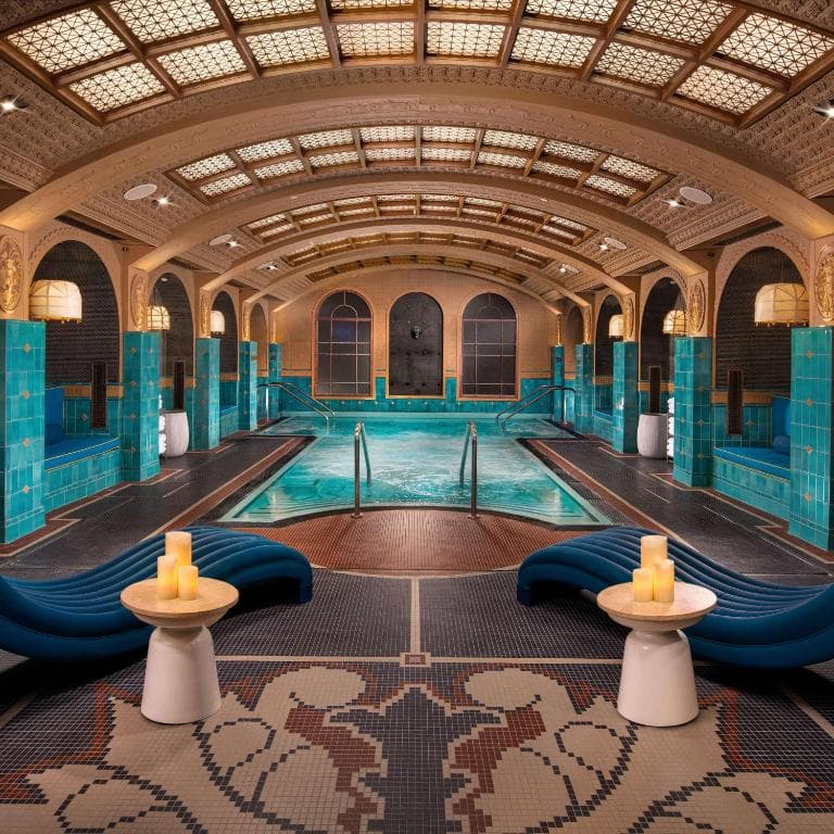 Virgin Hotels Las Vegas, Curio Collection by Hilton - 4