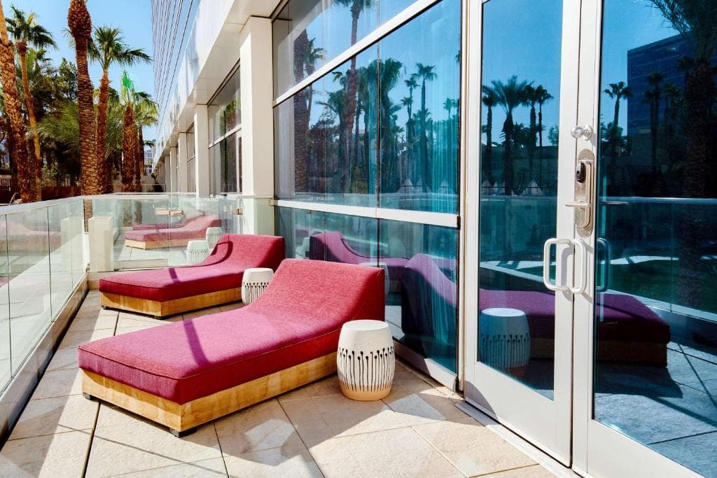 Virgin Hotels Las Vegas, Curio Collection by Hilton - 9