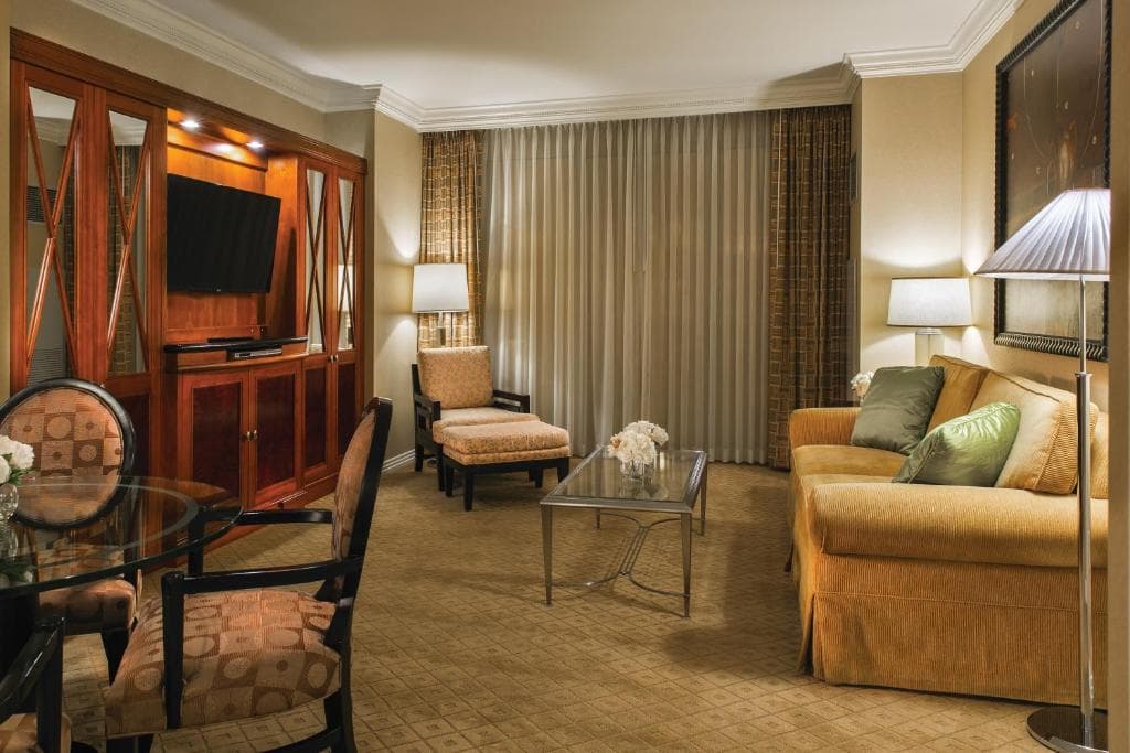 The Signature at MGM Grand - All Suites - 6