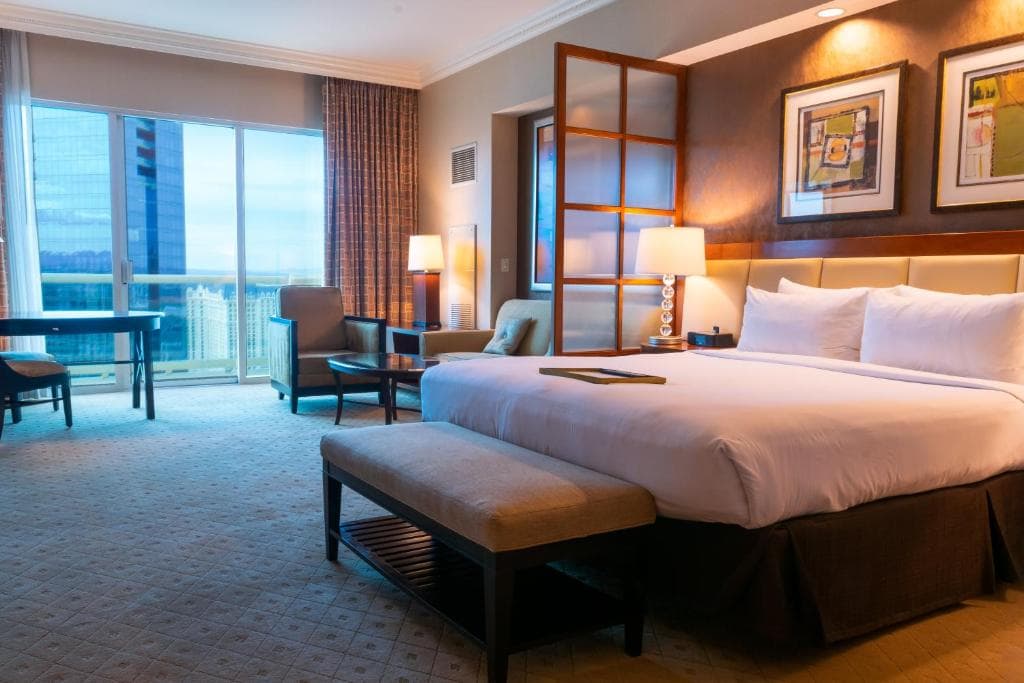 The Signature at MGM Grand - All Suites - 16