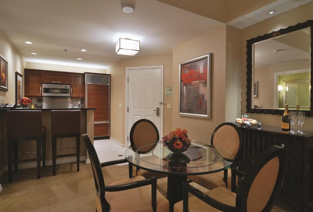 The Signature at MGM Grand - All Suites - 23