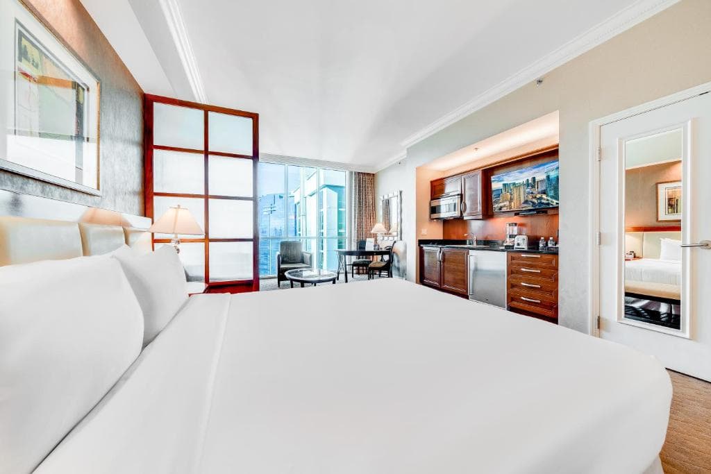 Jet Luxury at The Signature Condo Hotel - 27
