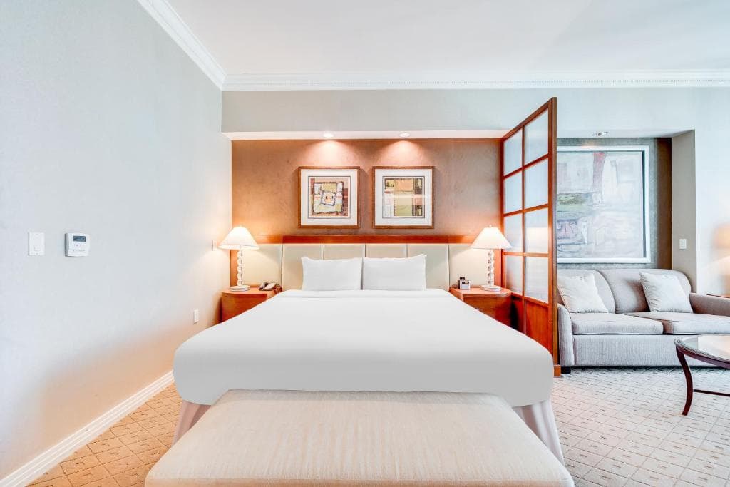 Jet Luxury at The Signature Condo Hotel - 30