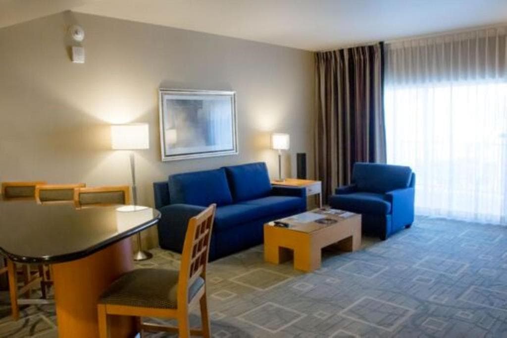 The Platinum Hotel - 12
